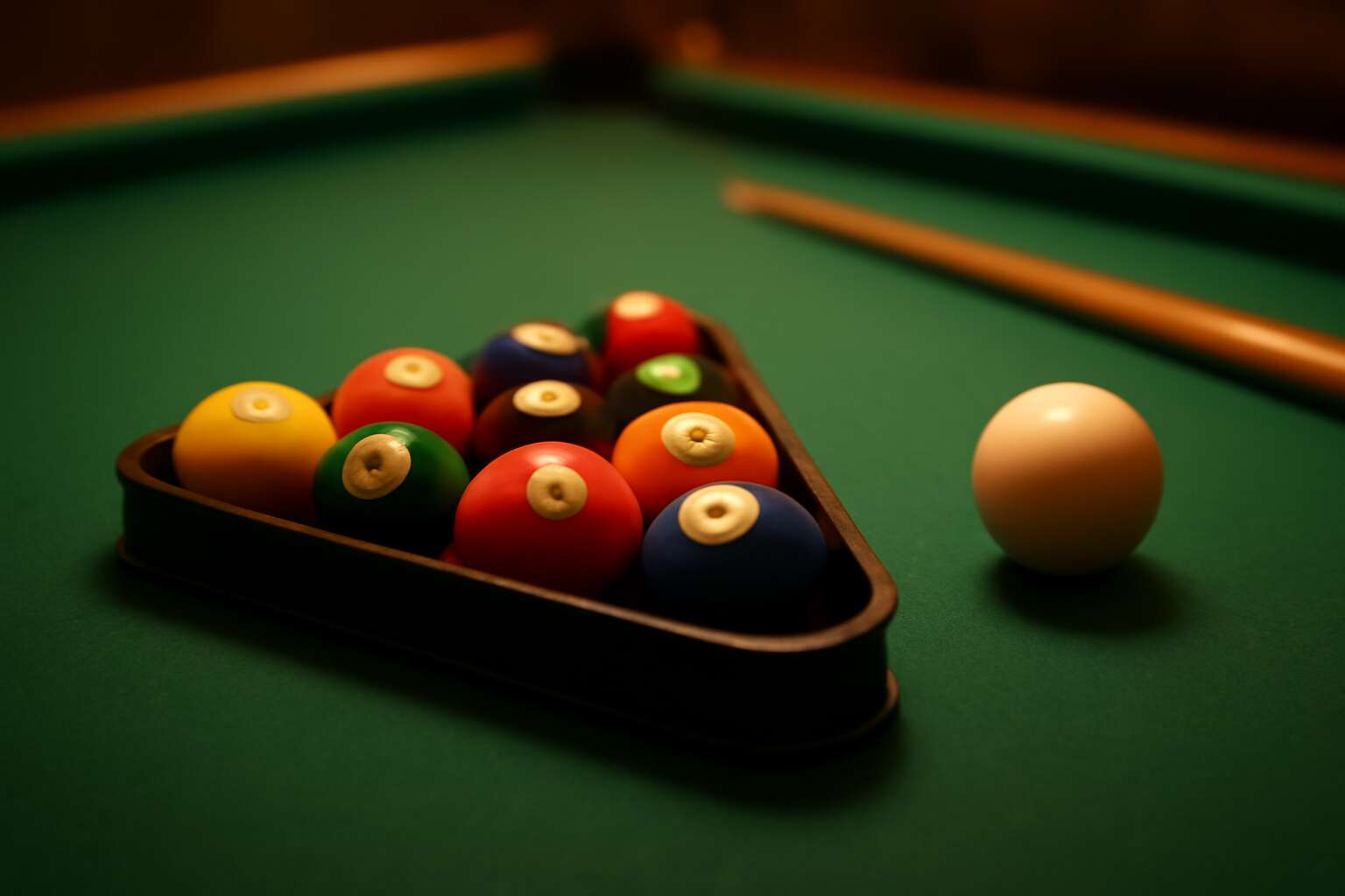 generated_image_693e37660059b.jpg pool table 8 ball